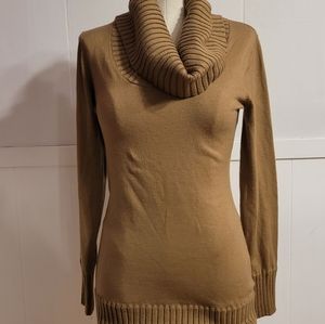 🦨The Limited Sweater   XS  color Camel